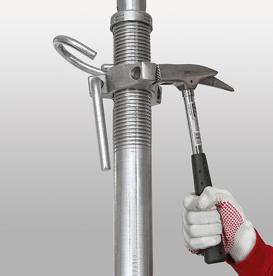 The shape of the lowering nut shows the direction for lowering when under load and allows damagefree and gentle lowering of materials.<br/>