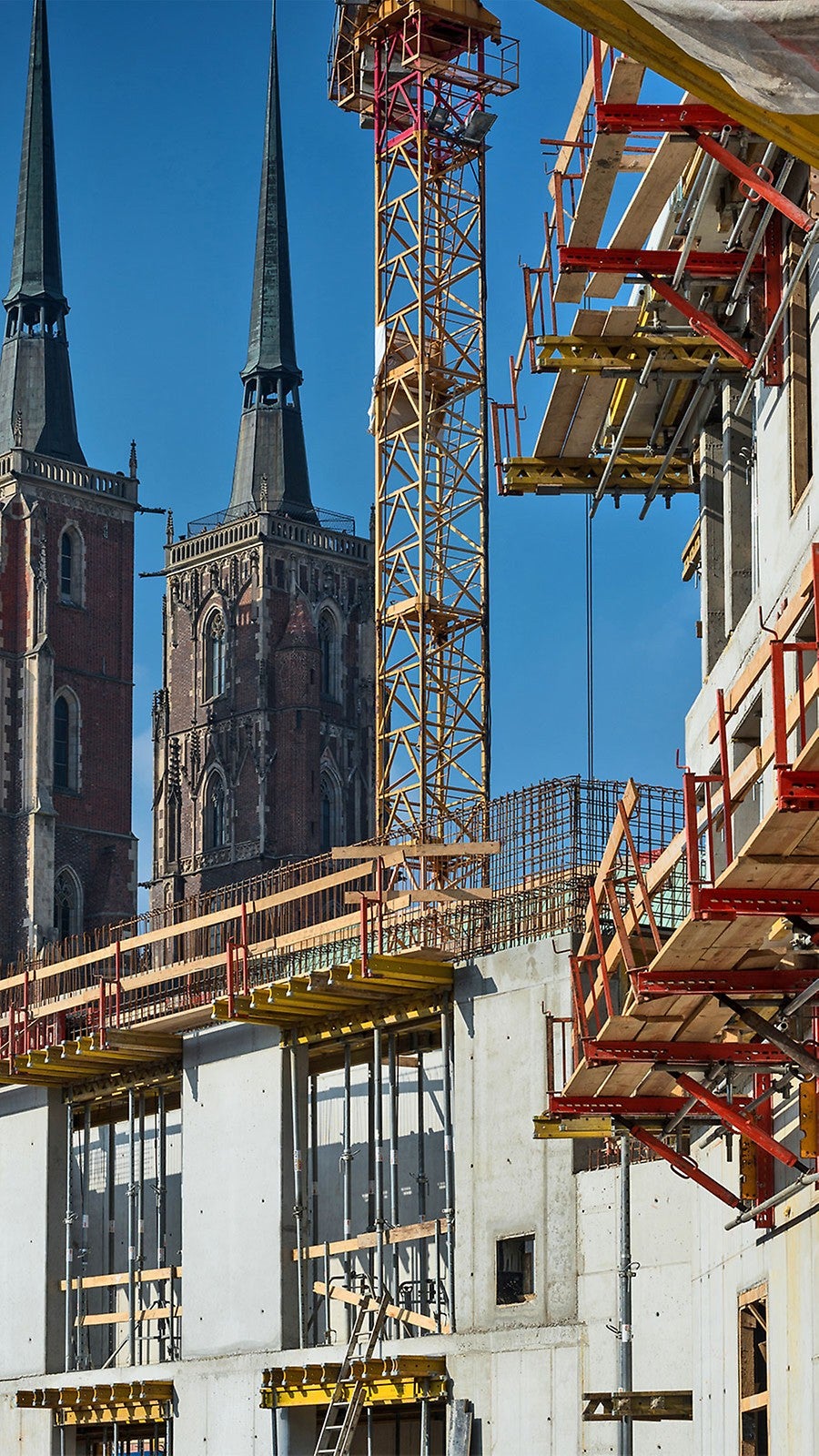 Indywidualne rozwiązanie wsporników w systemie VARIOKIT podpierających prefabrykaty elewacyjne