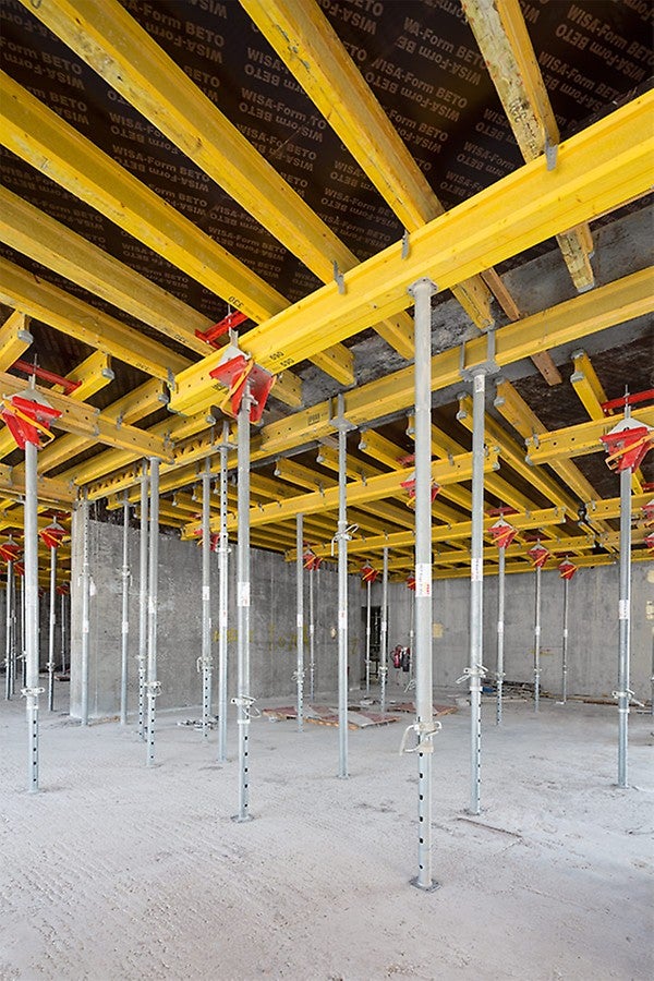 台模系统包含了翻转柱头和PEP Ergo台模支撑，是派利公司全套施工方案的一部分。