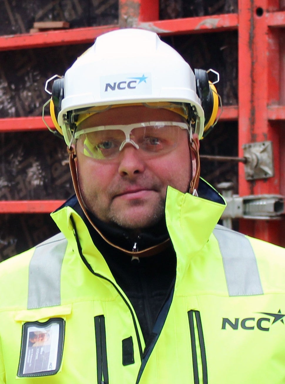 Urheilupuiston metroasema, Espoo