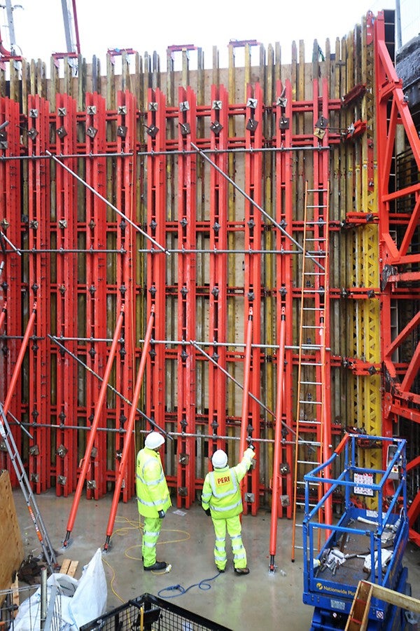 Easy to transport through matching the individual component geometries to suit truck and container dimensions.