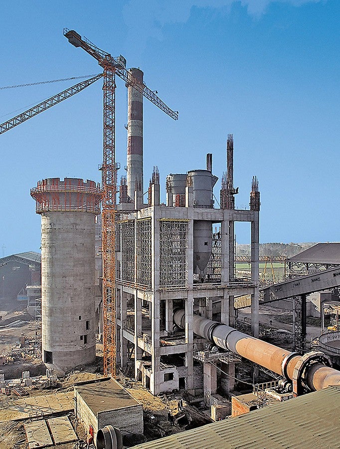 Due to the non-availability of storage space, PERI supplied the formwork and scaffolding materials in close consultation with the site management.