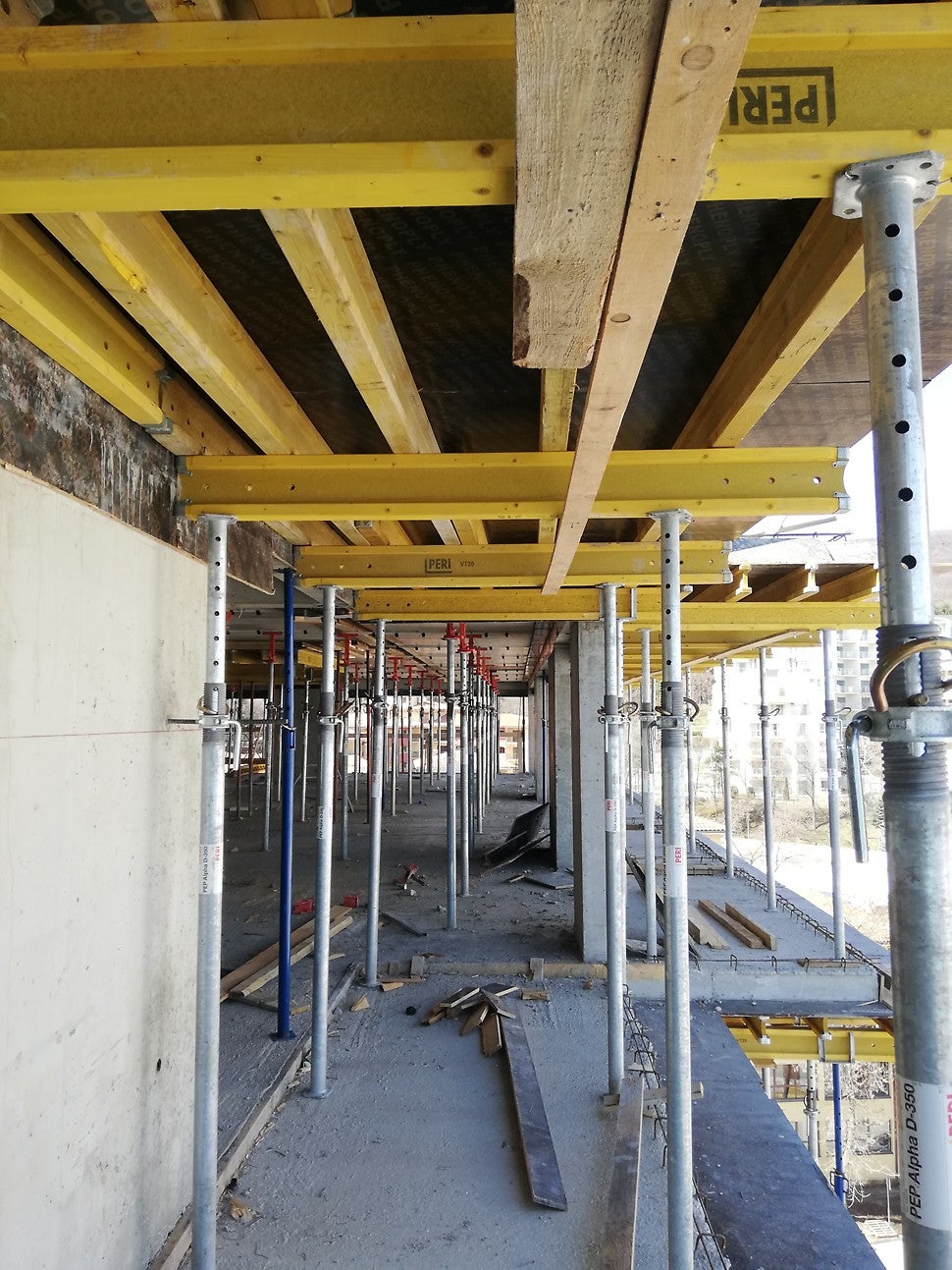 SKYDECK в комбинация с трегерен кофраж MULTIFLEX