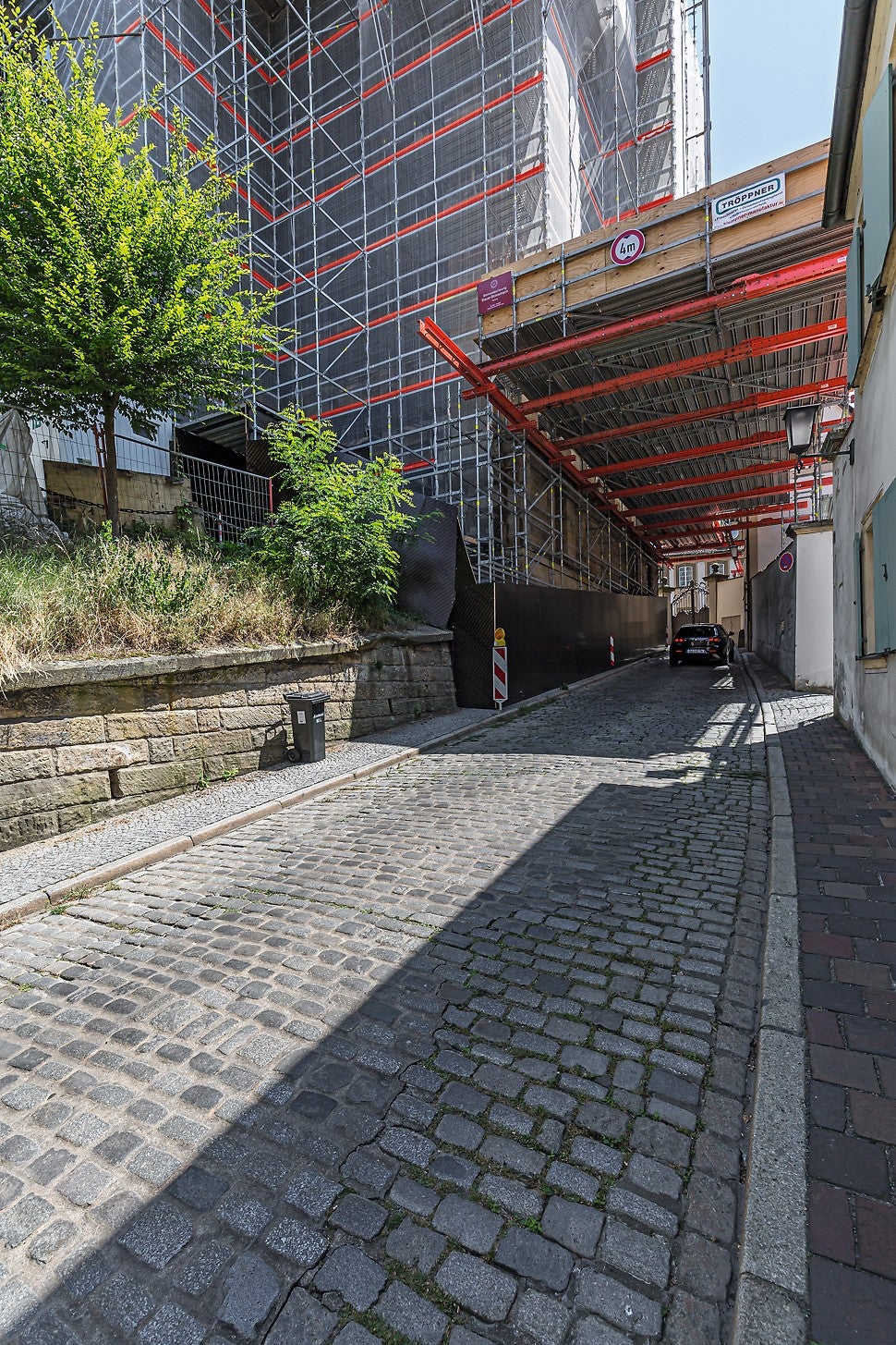 Freie Fahrt dank des Superbaukastens. Überbrückungen lassen sich in der Kombination aus PERI UP und VARIOKIT dank der mietbaren Kernbauteile auch bei Großprojekten wirtschaftlich ausführen.