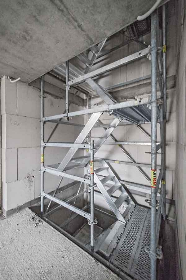 Matalammat portaat mahtuvat hyvin myös kapeampiin ja pienempiin tiloihin.