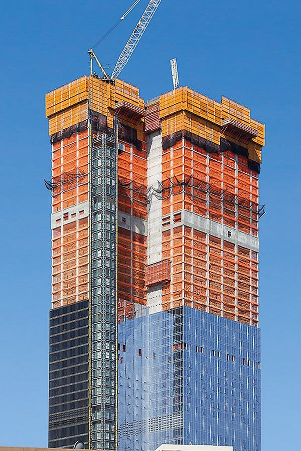 The LPS system contains any construction debris and protects against falling materials. The rail guided screens can be moved hydraulically or by crane.