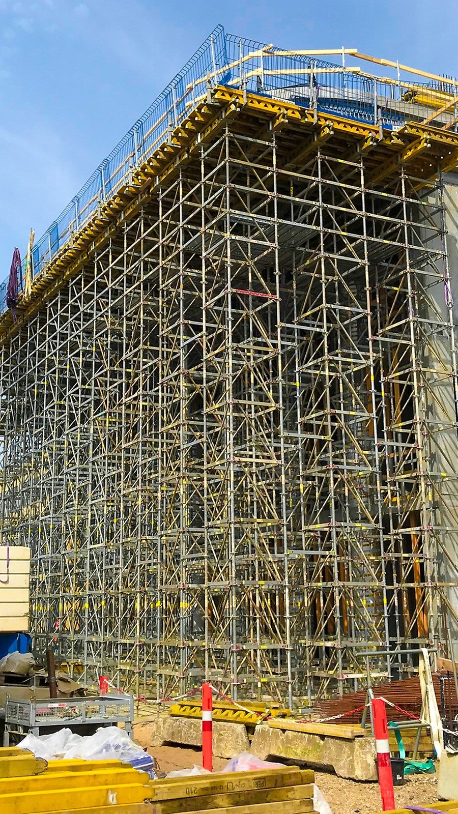 PERI UP efter udstøbning