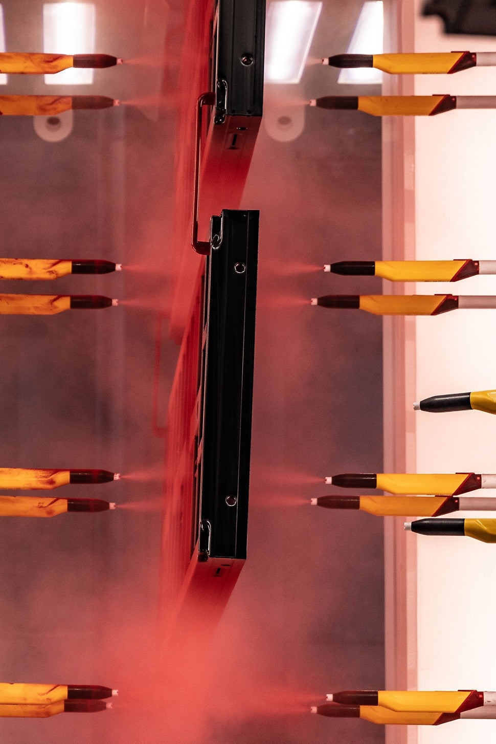 In addition to the classic PERI colours, other RAL colours can also be selected for the powder coating.