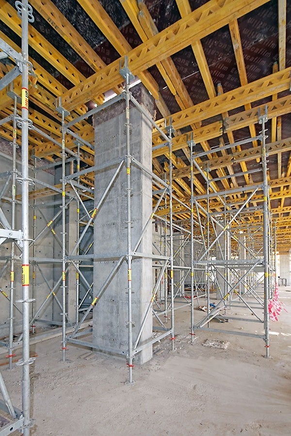 PERI UP used as support for the slab