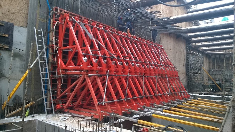 Строительство 3 ветки Минского метрополитена. Камера съезда.