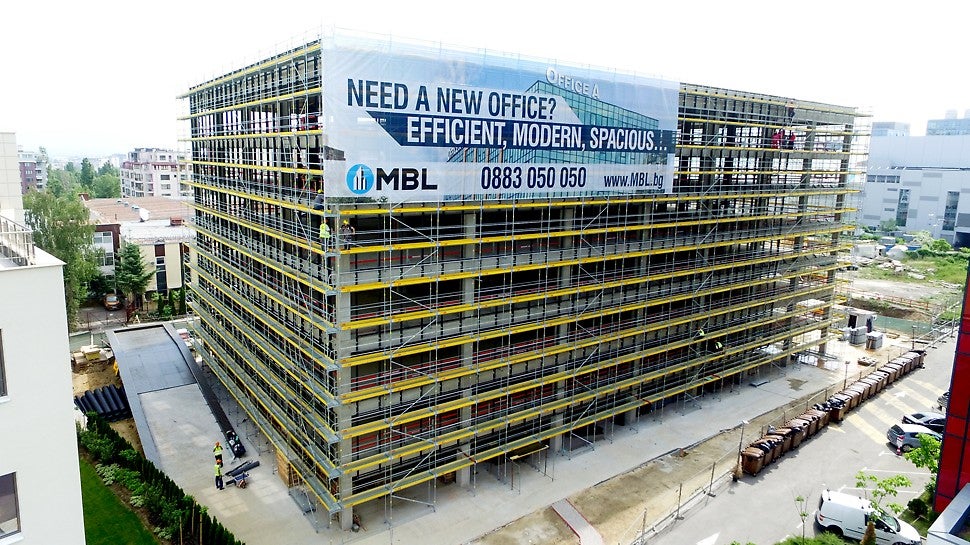 Фасадно скеле от система PERI UP Easy