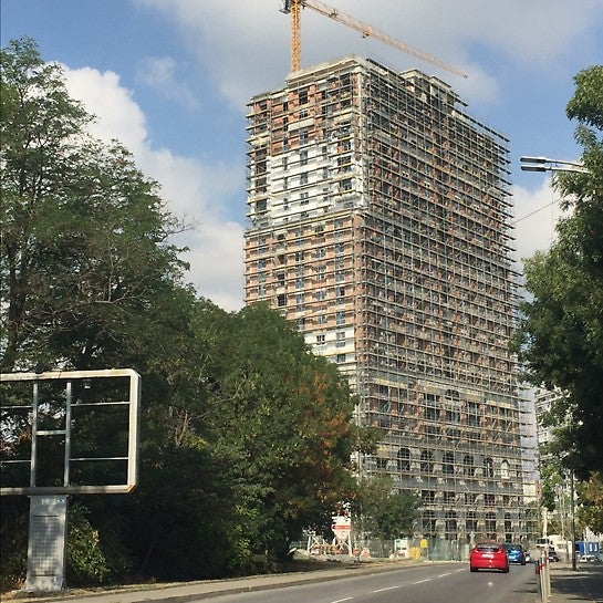 Резиденция &quot;Лазурен бряг&quot; - новата емблематична сграда на Бургас