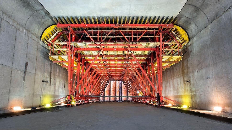 VARIOKIT tunnelvagn med hydrualisk lyft/sänkenhet och flyttning med tunglasthjul