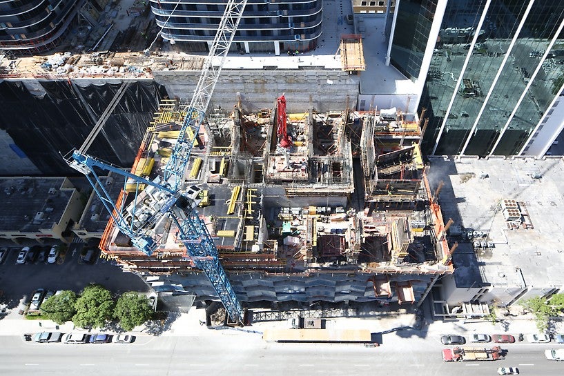 The Solitair Brickell in Miami was among one of the first projects in the US to be built with the new ACS 400 self climbing core formwork system