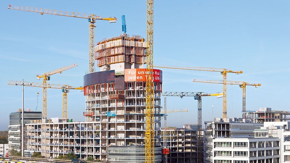 O Campus da Vodafone em Düsseldorf é dominado por uma impressionante torre de escritórios com 76 metros de altura.