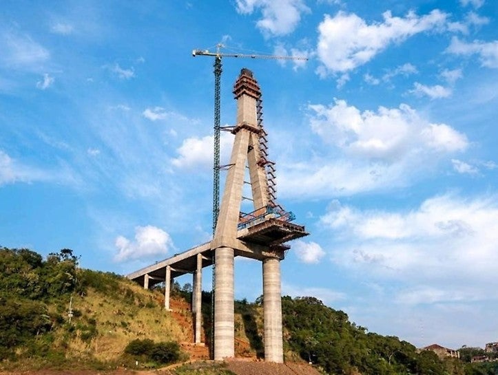 Uma das obras mais incríveis do nosso país. 