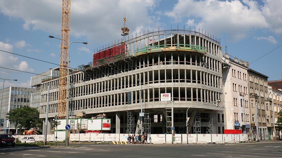 Office Building Argentinská, Praha
