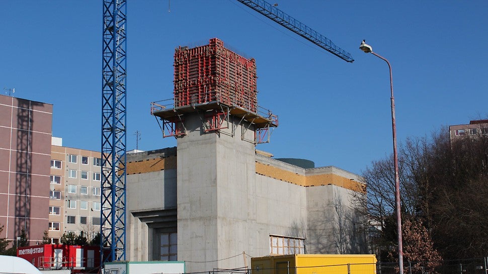 Kostel Krista Spasitele, Praha - Barrandov