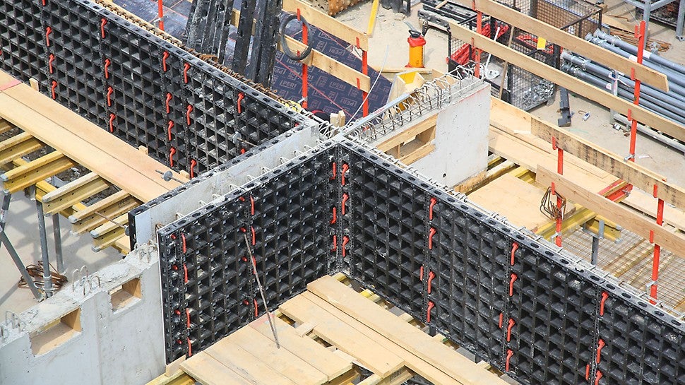 Multiflex mit DUO Wandschalung