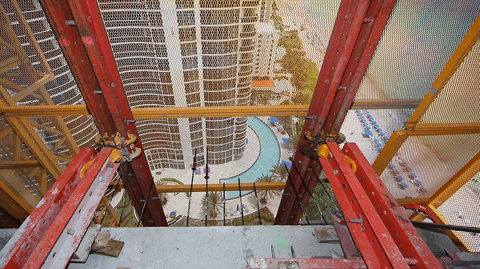 Three floors of LPS protection can be moved independently by hydraulics or crane at any time in the construction cycle.