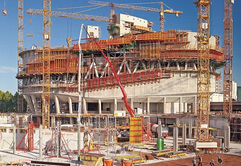 The execution of this very impressive project required unique engineering and assembly implementation on the construction site.