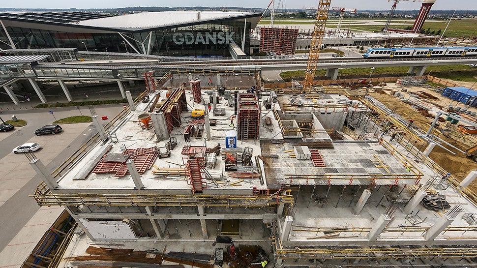 Airport City Gdańsk Zespół budynków biurowo - usługowych z niezbędną infrastrukturą techniczną i drogową - etap I (budynek B I &quot;Alpha&quot;) przy ulicy Słowackiego w Gdańsku