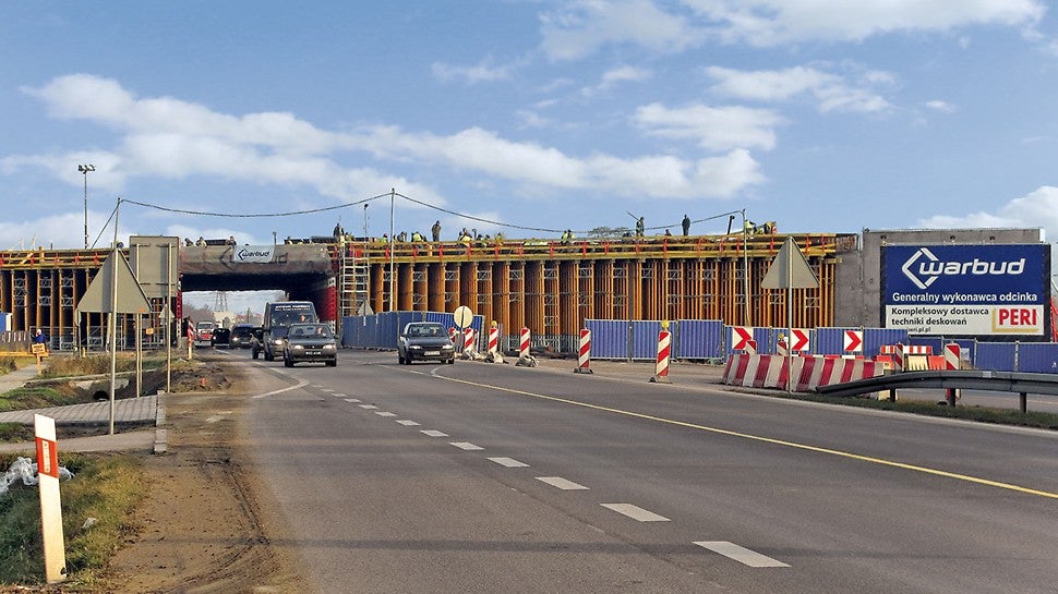 DE S8 przy węźle Konotopa