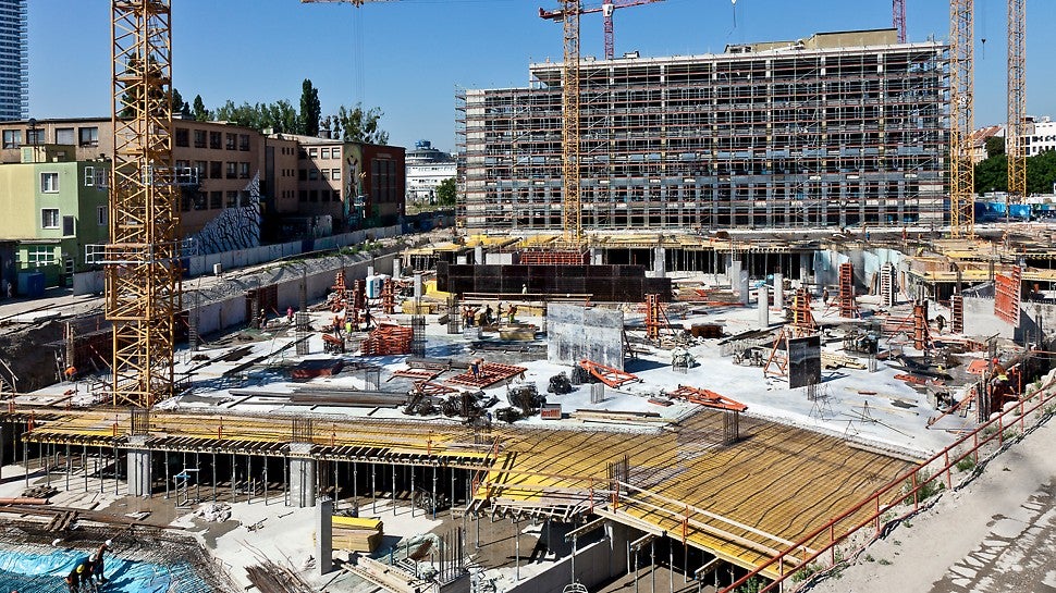 Obchodno - kancelársky projekt Twin City v Bratislave je pokračovaním prvej etapy úspešného projektu kancelárskych priestorov v blízkosti autobusovej stanice v centre Bratislavy.