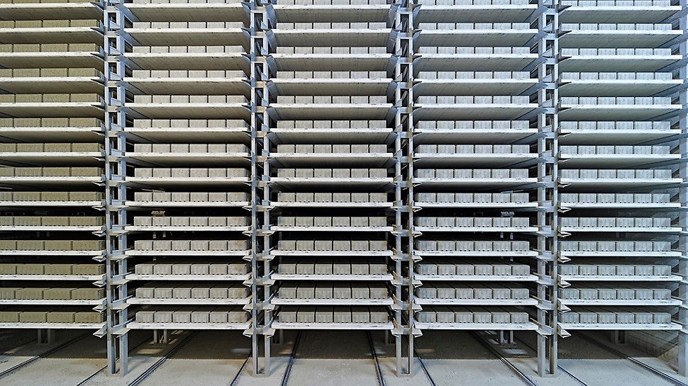 PERI has been setting the standard for high-performance, durable production boards in concrete block manufacturing since the 1990s.