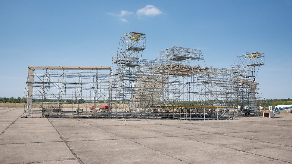 Modulový systém PERI UP Rosett pro vytvoření konstrukce.