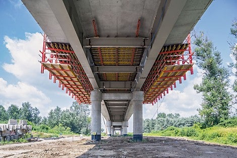 Widok wózka w fazie rozdeskowania.<br/>