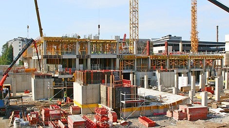 TYKS oli vuonna 2010 yksi Suomen suurimmista työmaista.