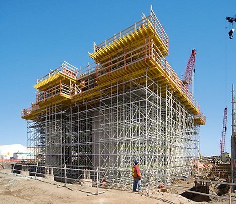 Through the planning and supply of formwork and scaffolding from one source, the MULTIFLEX slab formwork and PERI UP shoring could be perfectly matched.