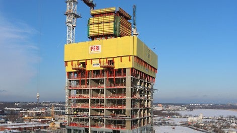 Suojaseinät peittävät kerrallaan rakennuksen 3 ylintä kerrosta. 