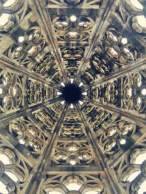 High up and strongly connected - PERI is also in charge of the construction site at Ulm Minster, the church with the highest church tower in the world.