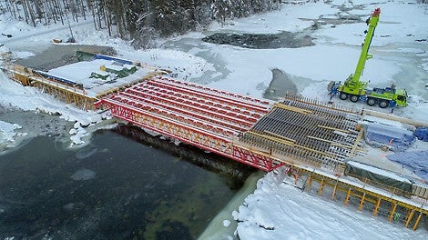 Fv251 Hellefossbrue<br/>VRB fagverksdrager og VST tunglasttårn