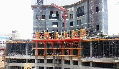 Rail climbing system with VARIO GT24 wall formwork