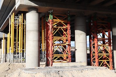 Подпиране на увреден стълб с VST Подпорни кули за тежки натоварвания