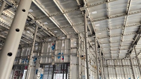 No se necesita herramientas especializada ni mano de obra calificada.