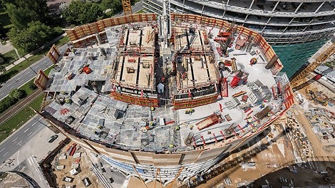 The optimally adapted PERI climbing formwork solution for the core of the building has ensured a weekly cycle for the floors. The shell enclosing the RCS climbing protection panel is completely enclosed and has provided safe working conditions at all heights and in all weathers for the construction of the shell.