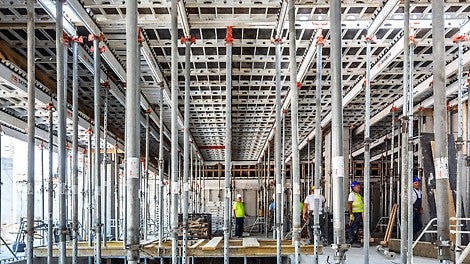 Kada se govori o kratkim rokovima gradnje SKYDECK predstavlja nezaobilazan sistem oplate čijom se upotrebom značajno ubrzava i olakšava proces gradnje međuspratnih konstrukcija.