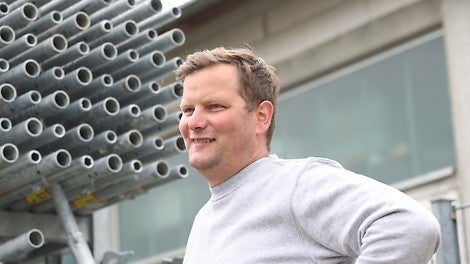 Überzeugt von technischer Durchdachtheit und Sicherheit: Die durchdachte Konstruktion und die flexible Planung schätzt Walter-Christoph Buchsteiner am PERI UP Gerüstbaukasten – für mehr Effizienz und Sicherheit auf der Baustelle.