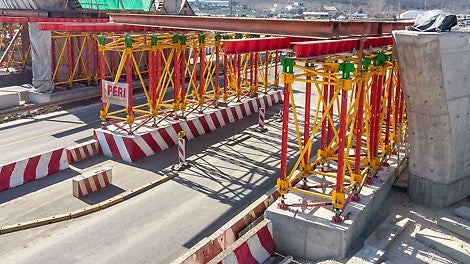 Nesmetano odvijanje saobraćaja na međunarodnom autoputu E-75 omogućeno je zahvaljujući ALPHAKIT sistemu u kombinaciji sa čeličnim HEB profilima.