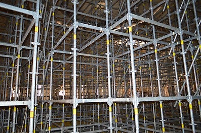 Долна скелетна конструкция от система PERI UP Flex 