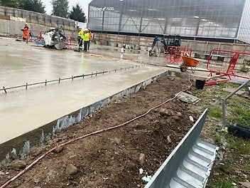 Fast installation is possible at a rate of 0.025 h/m, with no stripping required once concrete is cured.