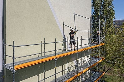 Einfache Montage des PERI UP Fassadengerüst