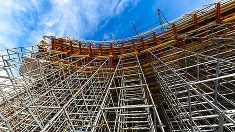 В отличие от несущих башен заданного габарита, система UP Rosett обходит сложные участки благодаря использованию ригелей длиной от 0,5 до 3 м.