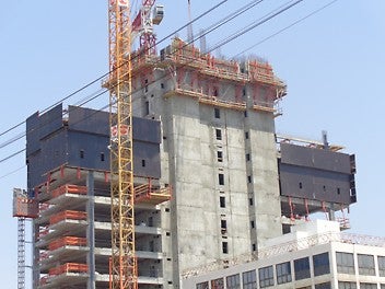 מערכת הגנה היקפית ופלטפורמות מטפסות