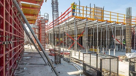 De la maison individuelle ou résidence au centre commercial moderne - PERI propose des systèmes économiques et des coffrages individuels pour les projets les plus divers dans la construction résidentielle et non résidentielle.