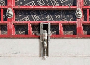 Jednostranne obsluhovateľné stenové debnenie.